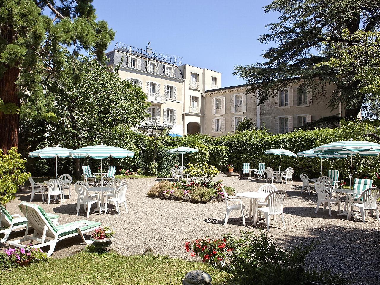 Hotel Royal Saint-Mart Royat Exterior foto